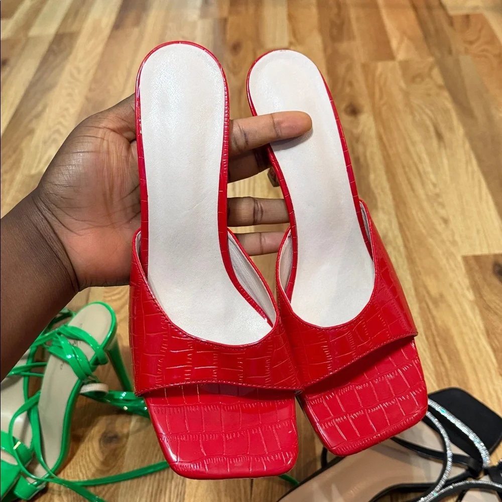 3 pairs of heels for $15 - Picture 6 of 12